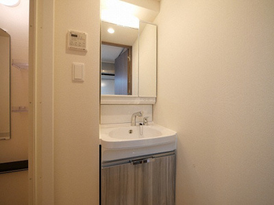 【洗面所】 | プレサンス桜ノ宮イーサリアル | 脱衣スペースもあります