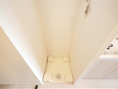 【設備】 | プレサンス福島ミッドエル | 洗濯機置き場です