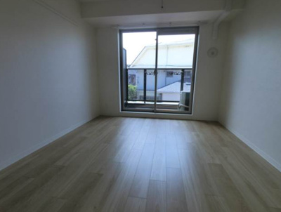 【居間・リビング】 | プレサンス大阪ゲートシティ | こちらの居間で趣味の時間をお楽しみください