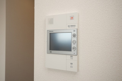 【セキュリティ】 | プレサンス DOMECITY コレーレ | モニター付きインターホンです