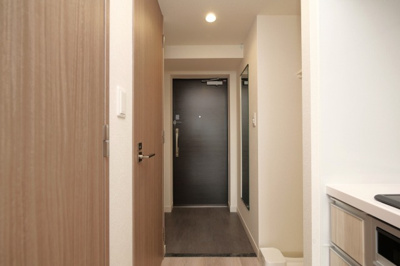 【玄関】 | プレサンス DOMECITY コレーレ | 明るい玄関です