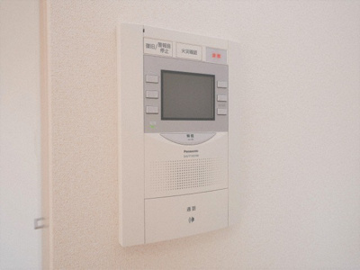 【セキュリティ】 | プレサンス新大阪ストリーム | モニター付きインターホンです
