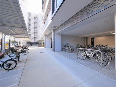 【その他共用部分】 | プレサンス新大阪ストリーム | 駐輪場です