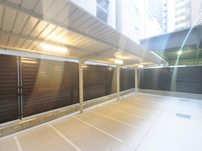 【その他共用部分】 | プレサンス心斎橋ニスト | 駐輪場です