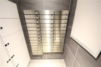 【その他共用部分】 | ララプレイス大阪城WESTEN | 宅配ボックスです