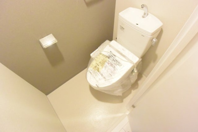 【トイレ】 | ララプレイス大阪城WESTEN | 落ち着いた色調のトイレです