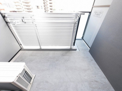 【バルコニー】 | S-RESIDENCE天満Gracis | お洗濯にも便利なバルコニー付き