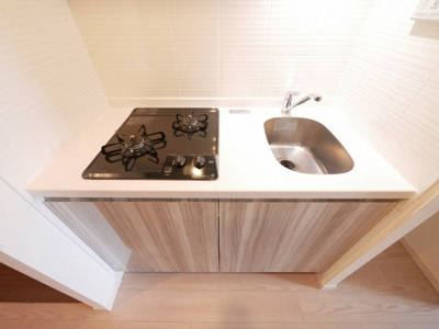 【キッチン】 | S-RESIDENCE天満Gracis | コンパクトなキッチンで掃除もラクラク