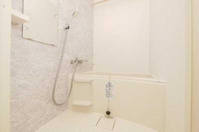【浴室】 | S-RESIDENCE堺筋本町Deux | 落ち着いた空間のお風呂です