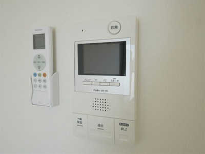 【セキュリティ】 | エグゼ天神橋 | モニター付きインターホンです