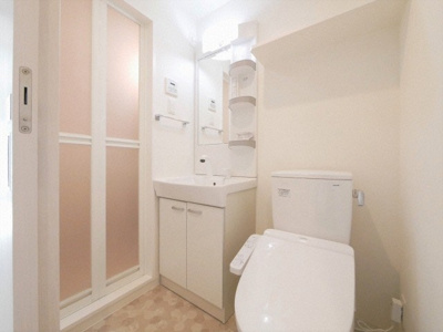 【洗面所】 | エグゼ天神橋 | 忙しい朝には欠かせない洗面所です