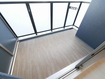 【バルコニー】 | エステムコート大阪WESTⅡ | 開放的で明るい空間を演出してくれるバルコニーです