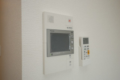 【セキュリティ】 | セレニテ難波リアン | モニター付きインターホンです