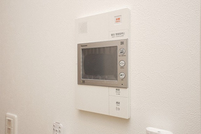 【セキュリティ】 | エステムコート難波サウスプレイスⅧハイド | モニター付きインターホンです