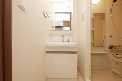 【独立洗面台】 | エステムコート難波サウスプレイスⅧハイド | 独立洗面台あり、毎朝おしゃれに忙しい女性の方におすすめです