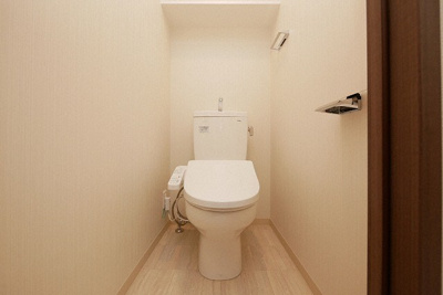【トイレ】 | エステムコート難波サウスプレイスⅧハイド | 落ち着いたトイレです