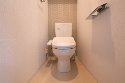 【トイレ】 | エスリードレジデンス大阪ウエストコート | 落ち着いたトイレです