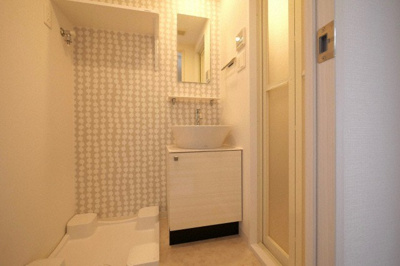 【洗面所】 | エスリード大阪ザ・ルクス | 脱衣スペースもあります