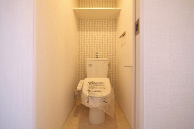 【トイレ】 | エスリード大阪ザ・ルクス | 清潔感のあるトイレです