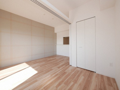 【居間・リビング】 | セレニテ新大阪プリエ | 使いやすい洋室です