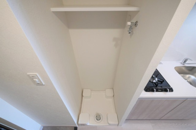 【設備】 | プレサンスOSAKA東成中本ハーヴィル | 洗濯機置き場です