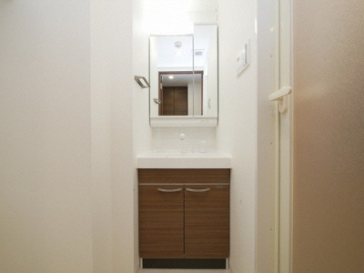 【洗面所】 | ファステート大阪マジョリティ | 独立洗面台です