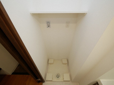 【設備】 | ファステート大阪マジョリティ | 洗濯機置き場です