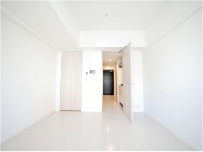 【洋室】 | S-RESIDENCE新大阪Ridente | 明るい洋室です