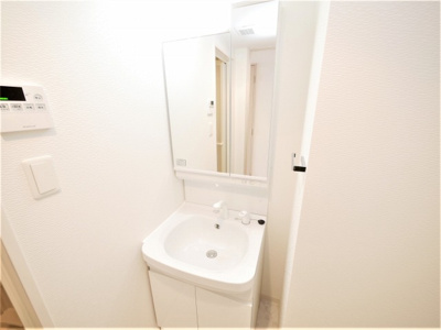 【洗面所】 | S-RESIDENCE新大阪Ridente | 忙しい朝には欠かせない洗面所です