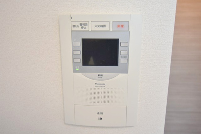 【セキュリティ】 | プレサンスOSAKA三国ネオス | モニター付きインターホンです