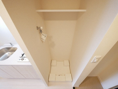 【設備】 | プレサンス大手前ピリオド | 洗濯機置き場です