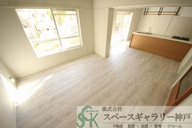 鶴甲(ツルカブト)の居間・リビング|※お部屋により仕様が異なる場合があります。