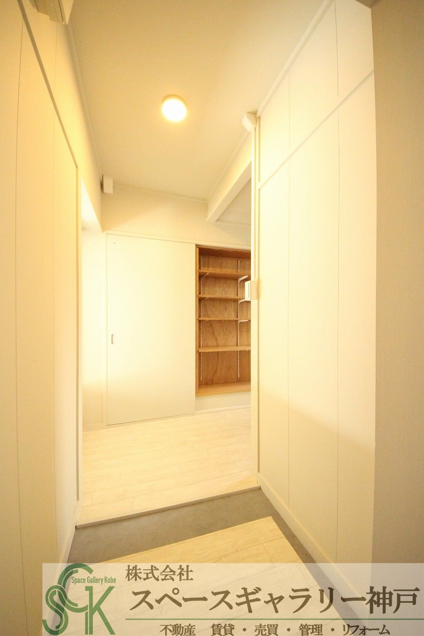 鶴甲(ツルカブト)のロビー|※お部屋により仕様が異なる場合があります。