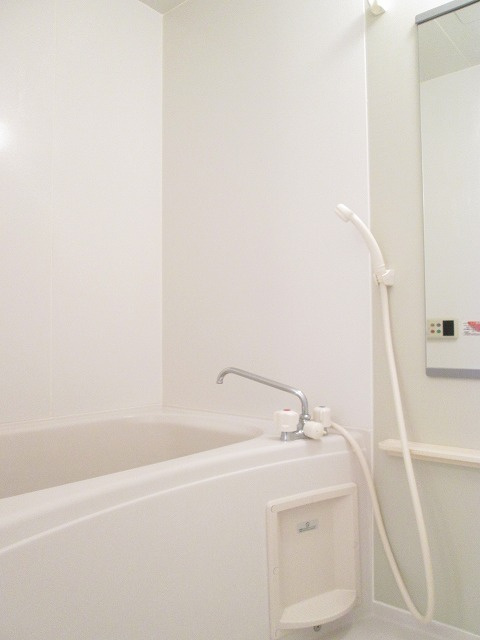 アンソレイエの浴室|バス