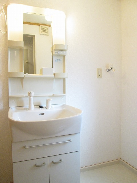 アンソレイエの洗面所|洗面所