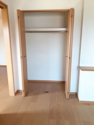 エルミタージュ弐番館の収納