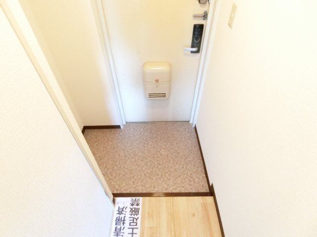スクエアメゾン阪南の玄関|同物件別部屋イメージ