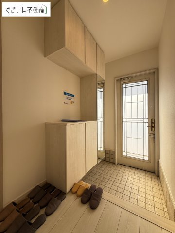 【玄関】 | 深谷市高島　中古住宅   | 現地(2025年12月撮影)