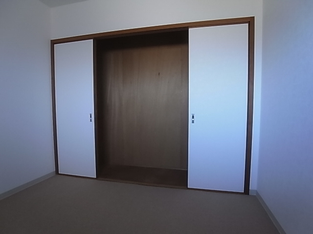 神戸市北区鈴蘭台北町３丁目の賃貸マンションの収納|押し入れ