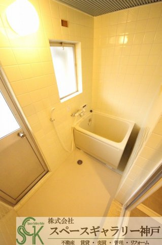 鶴甲(ツルカブト)の浴室|※お部屋により仕様が異なる可能性があります。