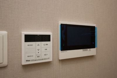 【セキュリティ】 | リヴェント難波サウス | モニター付きインターホンです