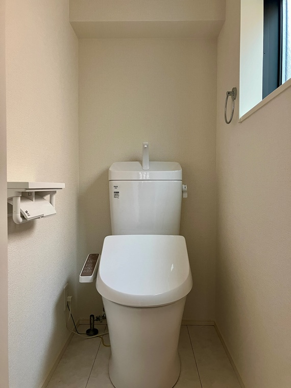 谷原戸建のトイレ