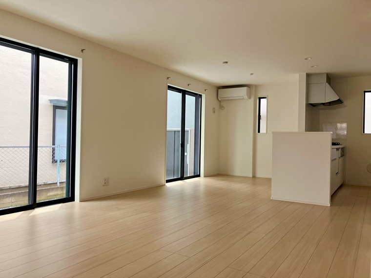 谷原戸建の居間・リビング