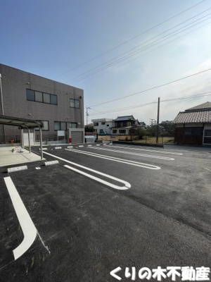 【駐車場】 | シャルマン　今治 | 駐車場完備です
