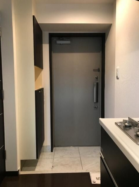 Verona信濃町Lussoの玄関|Verona信濃町Lusso