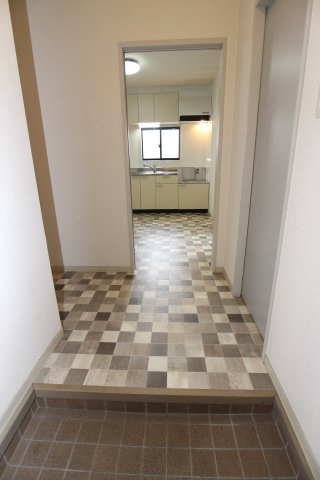 熊本市東区錦ケ丘のアパートの玄関|ゆったりとした玄関です