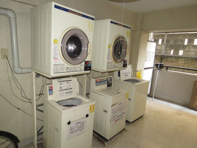 キャッスルマンション川越Ｂのその他共用部分|コインランドリー