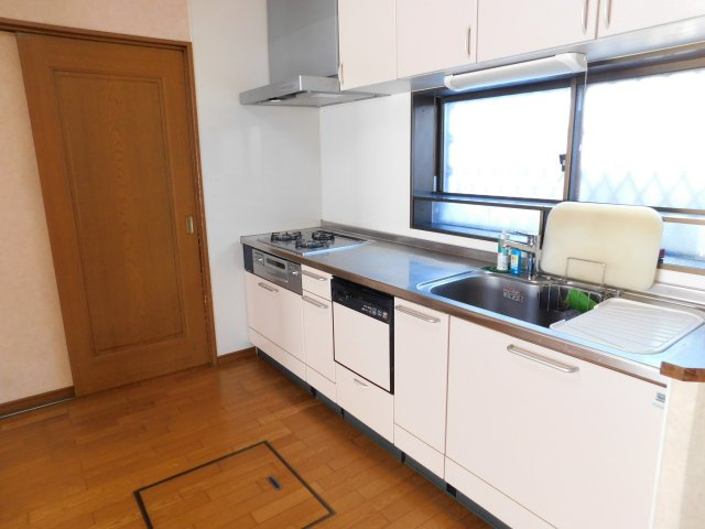 海部郡大治町大字西條字北屋敷の中古一戸建のキッチン|◇和室◇　キッチン　食洗器付きで嬉しいキッチン♪
