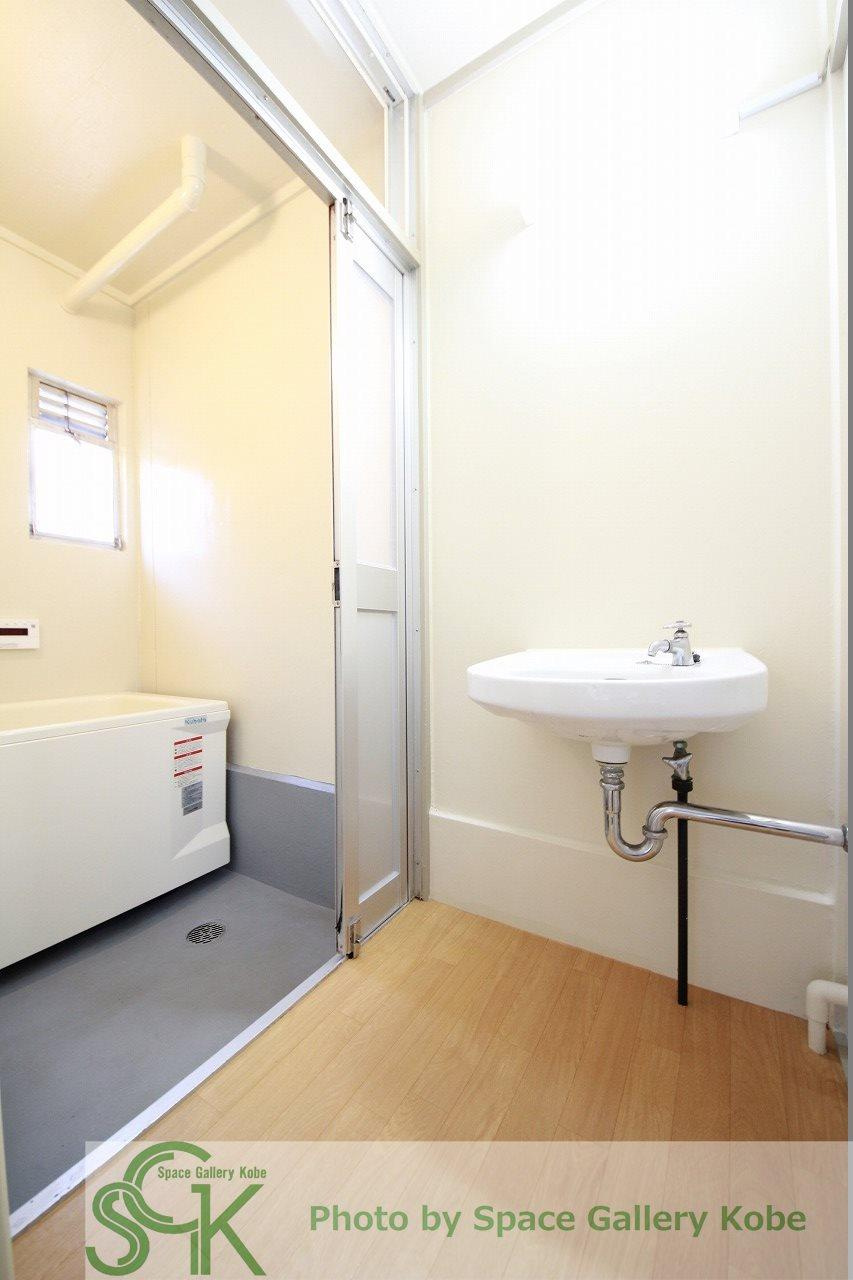 明舞北住宅の洗面所|※お部屋により仕様が異なる場合があります。