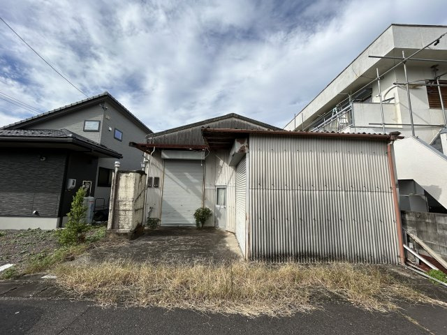 倉庫　中川原3丁目の外観